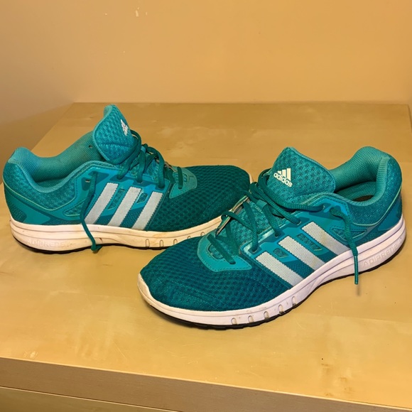 adidas Shoes - ✨SALE✨Adidas teal running shoes